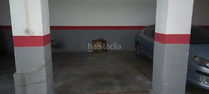 Foto 2458da93-c4c0-455f-94e0-a1de7b8281f0. Aparcament cotxe a Quart de Poblet