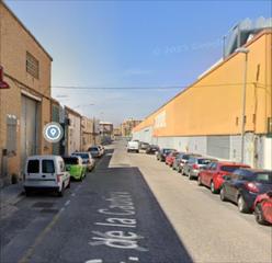 Nau industrial a Quart de Poblet. Ref 2557 se vende nave esquinera en quart de poblet, en la zona
