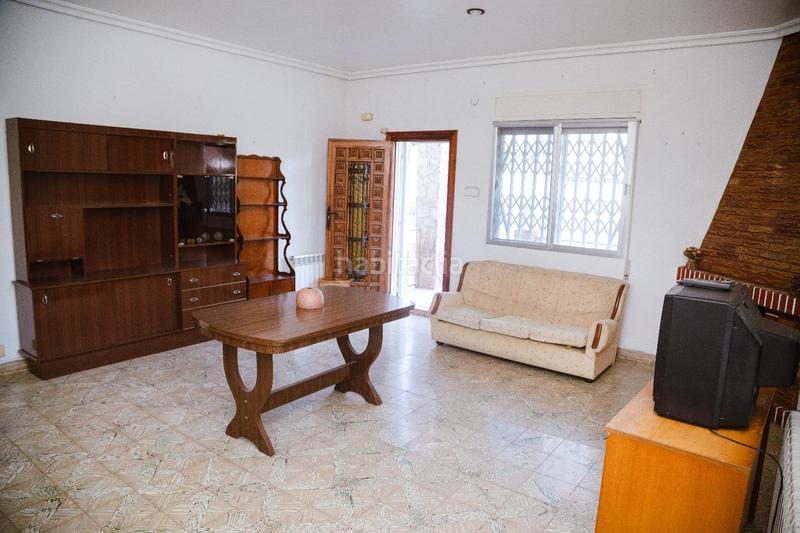 Foto 78a3e99f-4684-49ea-a846-c047128b9b72. Casa amb piscina a Riba - roja de Túria