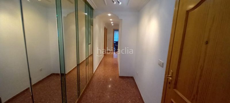 Foto bfa89d81-db07-411b-8a1b-ae5f906317aa. Pis a El Mercado Manises