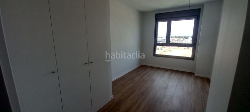 Foto 9759fc65-b2df-4864-b563-74ee0f615e01. Pis amb piscina a Quart de Poblet