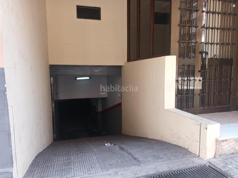 Foto 5d9468a4-dedb-4726-87d1-a070f6111dc2. Parking voiture dans avinguda dos de maig 32 dans Alaquàs