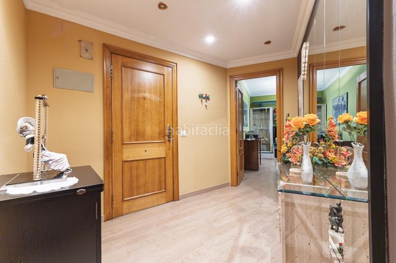 Foto 3ba7acc2-42e1-4cbc-a87b-4636398596e7. Piso amplia vivienda de 5 dormitorios con garaje y trastero incluidos en el precio. en Alaquàs