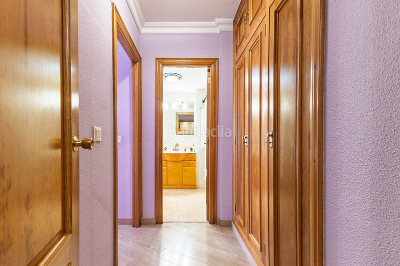 Foto 4f4adc83-4d60-4f24-bfc0-722788cff024. Piso amplia vivienda de 5 dormitorios con garaje y trastero incluidos en el precio. en Alaquàs