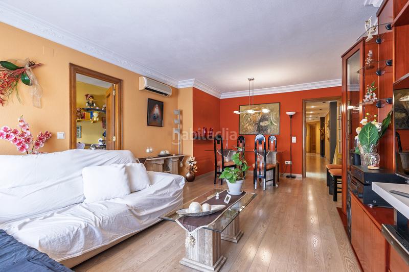 Foto 92db17c6-b6ac-40de-adaa-e108cd537d07. Piso amplia vivienda de 5 dormitorios con garaje y trastero incluidos en el precio. en Alaquàs