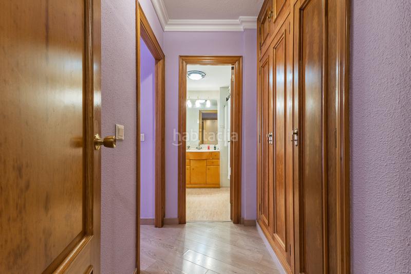 Foto bf026665-3654-4166-8834-37c1102fbd77. Piso amplia vivienda de 5 dormitorios con garaje y trastero incluidos en el precio. en Alaquàs