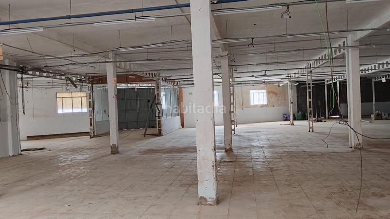 Foto bb9951b9-772a-4c1d-83a9-3f680cc752cb. Lloguer nau industrial a Aldaia