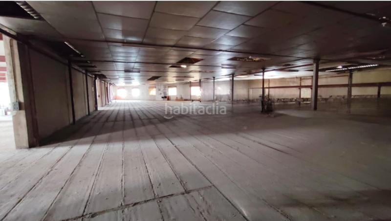 Foto c7ed055c-4aa3-4510-8f6a-f24d3666222c. Lloguer nau industrial a Aldaia