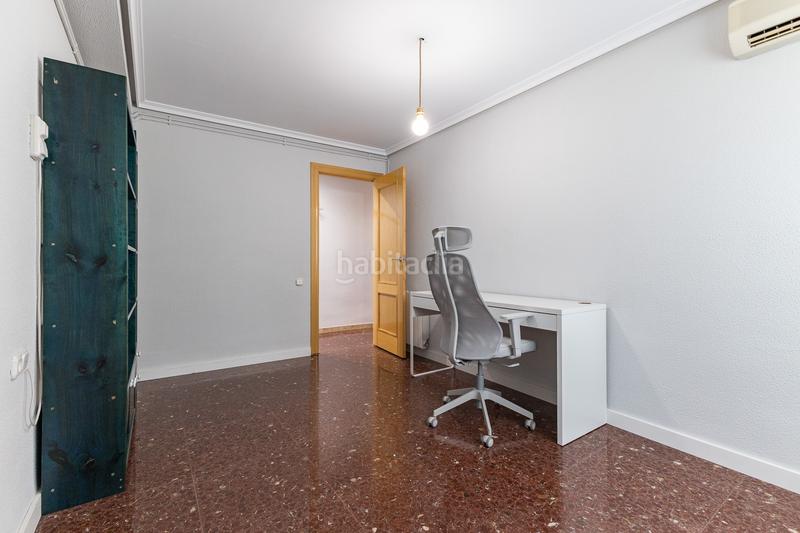 Foto 0179d97d-9dfd-40c7-b091-9db225ca40dc. Piso fabuloso y amplio piso en el corazón . en Alaquàs