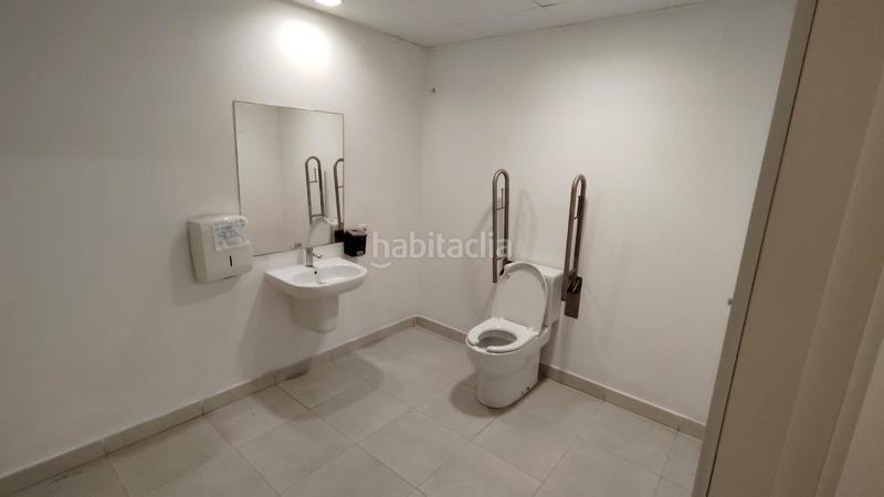 Foto fc30d7e7-5fd7-4052-8b75-8a395c7e8afe. Affitto locale commerciale in Aldaia