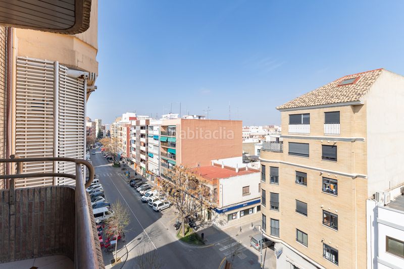 Foto c9cc893c-4b70-4302-8f5c-0e8d1c3fe717. Pis amb calefacció aparcament a Alaquàs