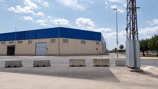 Miete Fabrikhalle in Alaquàs. Nave en alquiler en alaquas  valencia , con dos muelles de carga