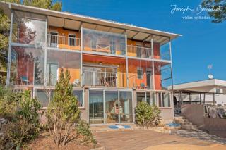 Maison dans Begues. La passivhaus flix trombe