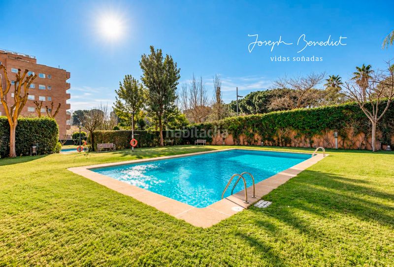Foto b9d0e493-0d4b-4590-932e-0c3b627d2d06. Alquiler ático  de lucretia herschel en Muntanyeta Castelldefels