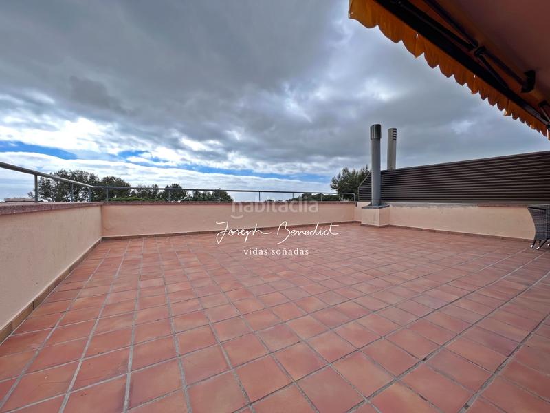 Foto 4dc1a45d-e2bf-4288-9784-77470e644a7c. Casa amb calefacció aparcament piscina a Can Roca Castelldefels