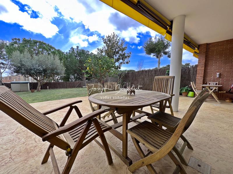 Foto a46a6515-607a-4141-8af6-17985cc3031d. Casa amb calefacció aparcament piscina a Can Roca Castelldefels
