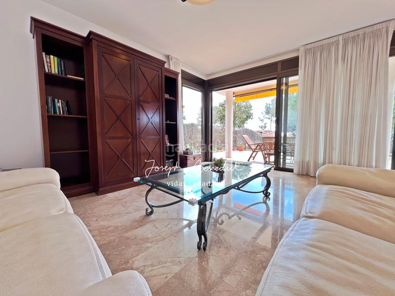 Foto b837cd3c-ca2b-4673-ad1c-f656b4f5b560. Casa amb calefacció aparcament piscina a Can Roca Castelldefels