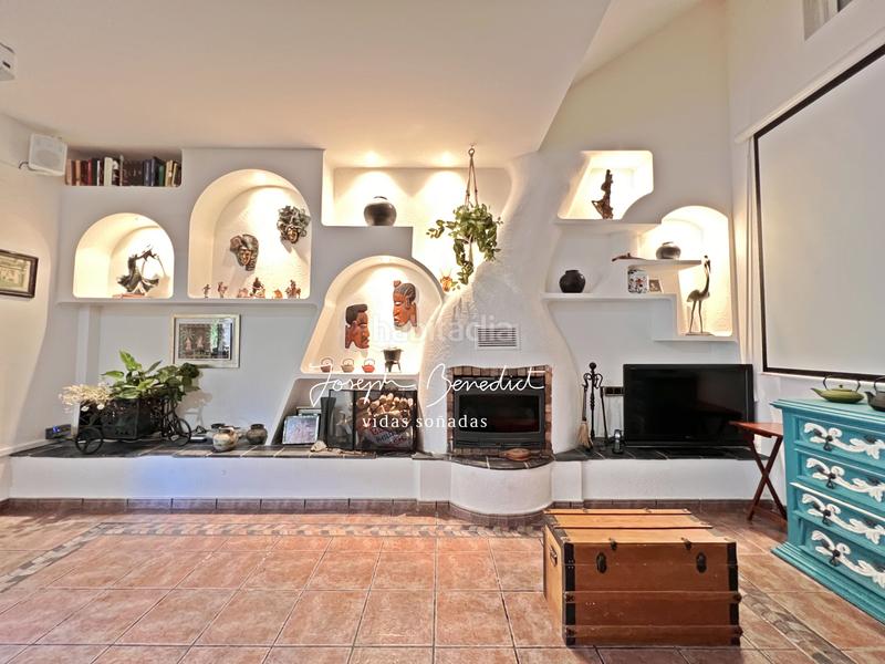 Foto 6b51accf-d5d0-4f6e-9e9d-23a3db5f7e2c. Casa sonrisa relajada de La Sentiu en La Sentiu Gavà