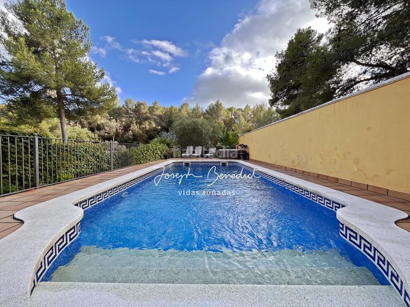 Foto b6d84df4-320b-4303-b905-6010fc2f26a7. Casa sonrisa relajada de La Sentiu en La Sentiu Gavà