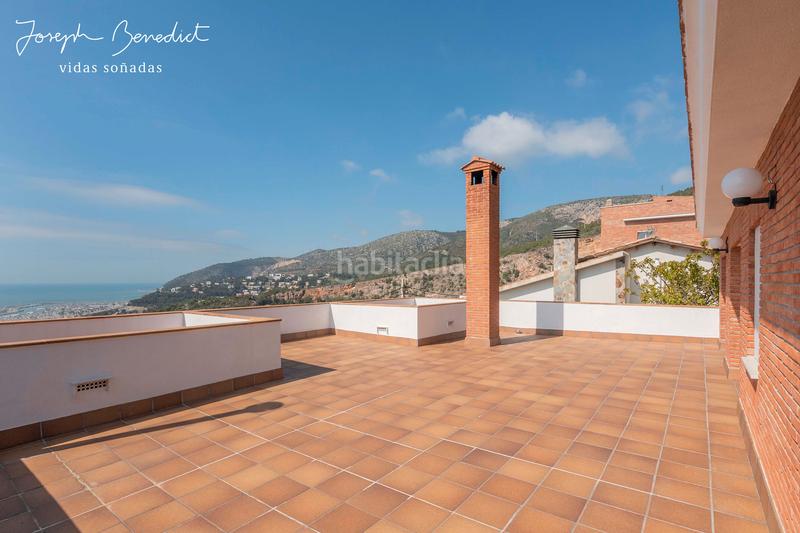 Foto 082ac3dc-b51f-48fa-b2a0-ee7a56736432. Casa  laridae euglenia en les botigues de Sitges Sitges