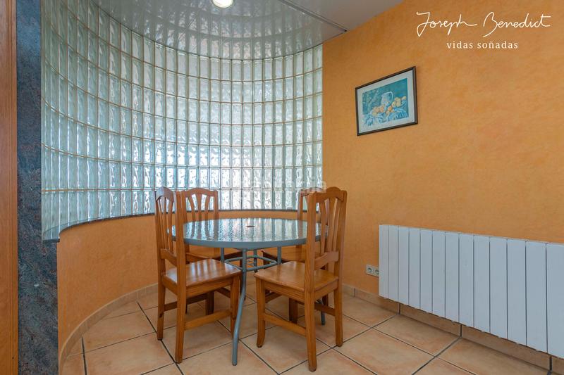 Foto 1c9d9b88-b0fe-4c0a-a865-81eb646f3bba. Casa  laridae euglenia en les botigues de Sitges Sitges