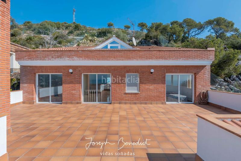 Foto 1e4b4398-90ef-4cd9-bd8e-32189cc0e760. Casa  laridae euglenia en les botigues de Sitges Sitges