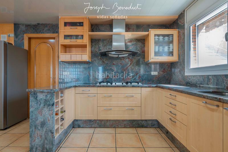 Foto 1ff62138-35ff-4cc5-9132-12ea19f71e4f. Casa  laridae euglenia en les botigues de Sitges Sitges