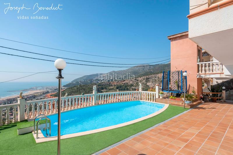 Foto 5d4c2458-1c43-4e6f-b838-d850803a1c2f. Casa  laridae euglenia en les botigues de Sitges Sitges