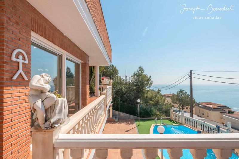 Foto 8909d311-cd80-4264-a669-5863a5554be9. Casa  laridae euglenia en les botigues de Sitges Sitges