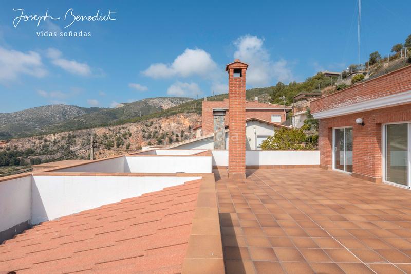Foto da058543-c638-46af-b49e-bf474b9c0f70. Casa  laridae euglenia en les botigues de Sitges Sitges