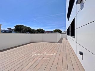 Piso en Gava Mar. Esencia del verano de nadine