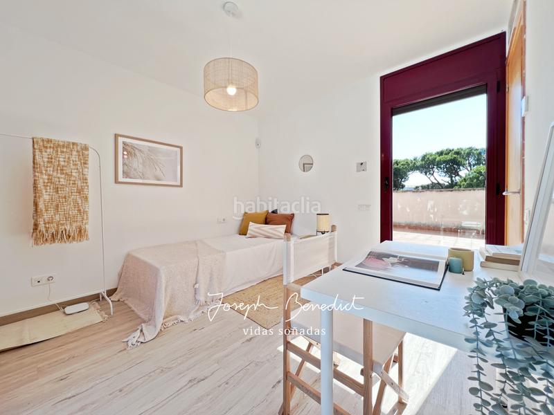 Foto fba26370-6038-4506-a193-cfe202e581a6. Casa pareada luces de mar en La Pineda Castelldefels