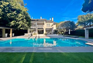 Casa en La Pineda. La maison vionnet joseph benedict