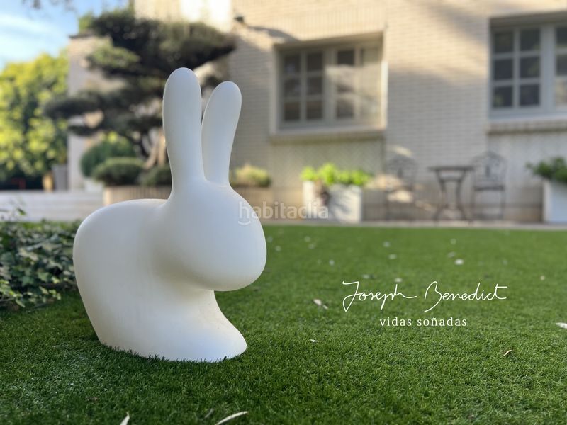 Foto 26330569-3f83-43fb-b0ee-40b82b486950. Casa amb xemeneia calefacció aparcament piscina a Castelldefels