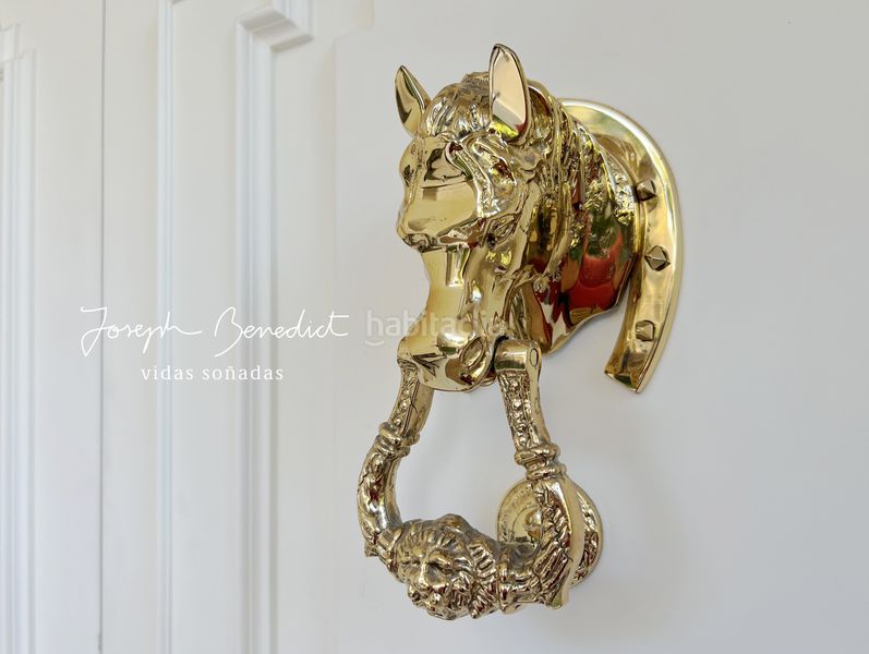 Foto 46adfa7d-1657-4bdd-8e0d-98d6d9874351. Casa amb xemeneia calefacció aparcament piscina a Castelldefels