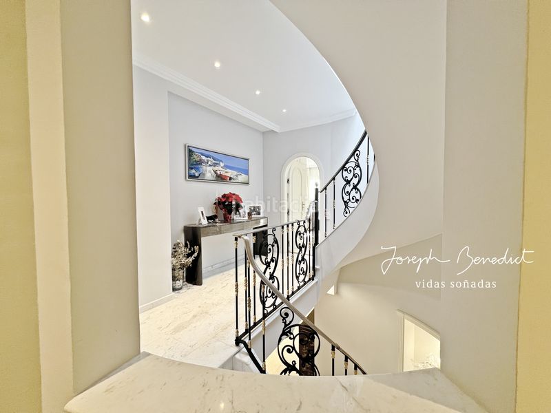 Foto 5ae896e7-2c60-4b8c-9906-09fe3cc9301d. Casa amb xemeneia calefacció aparcament piscina a Castelldefels