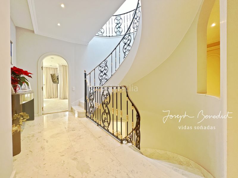 Foto 6d306ed6-181f-4174-980f-d12ed67406b0. Casa amb xemeneia calefacció aparcament piscina a Castelldefels