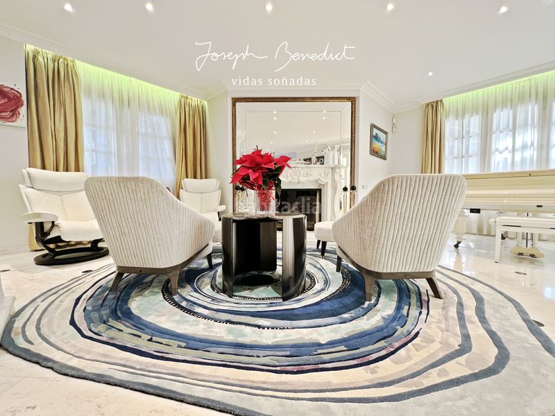 Foto 7bd066ad-3ef5-47d3-84b7-bb21aa5bd99e. Casa amb xemeneia calefacció aparcament piscina a Castelldefels