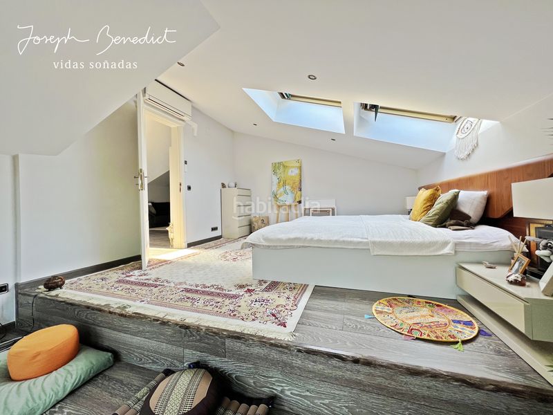 Foto 9bfb750f-b726-4f0b-8d46-f8b33a4db8cb. Casa amb xemeneia calefacció aparcament piscina a Castelldefels