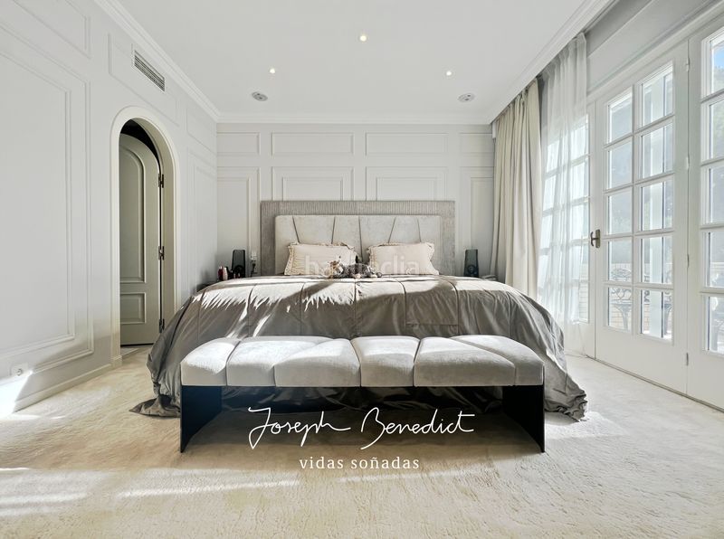 Foto b64f2364-2dcb-4cc9-a770-f2ee228c5d54. Casa amb xemeneia calefacció aparcament piscina a Castelldefels