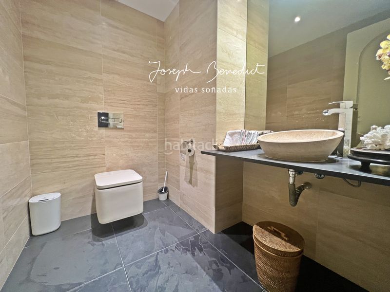 Foto cf4387a7-af2f-49ae-a257-5a4a2b877831. Casa amb xemeneia calefacció aparcament piscina a Castelldefels