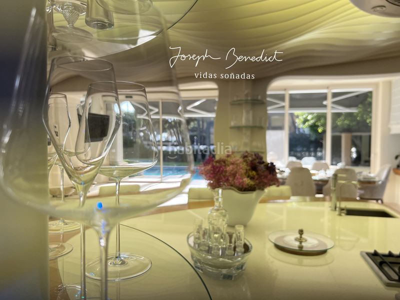 Foto f31145fa-8250-4f76-bcbc-e9a4d139e32e. Casa amb xemeneia calefacció aparcament piscina a Castelldefels