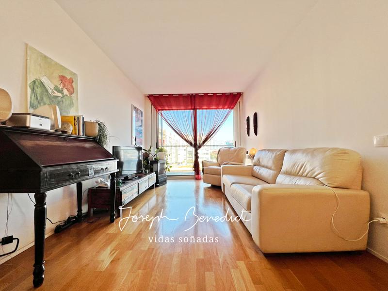 Foto 45bd799a-cfea-40d5-9016-96a43f5cbbfb. Piso savourer la douceur du silence en Vilamarina Viladecans