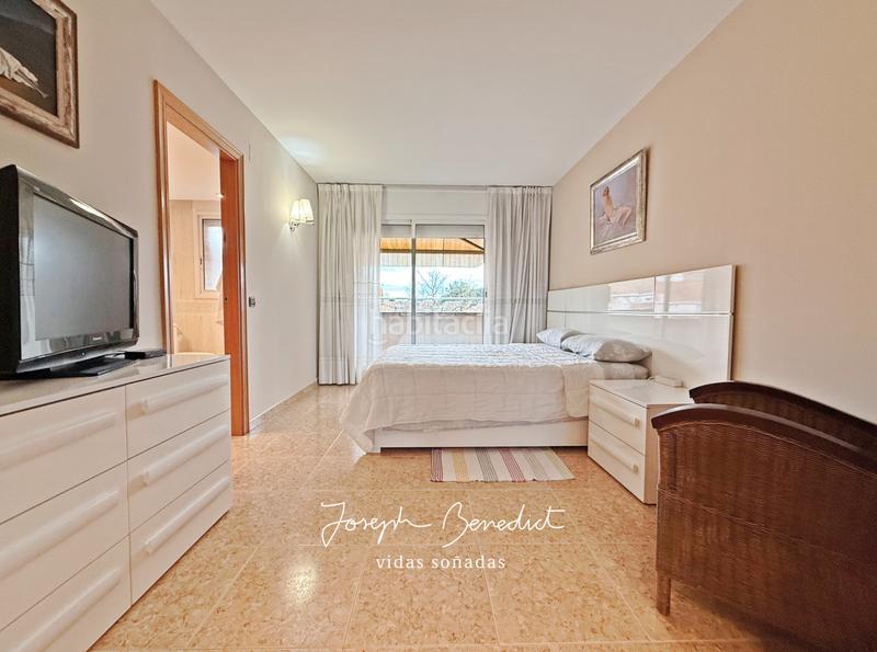 Foto aaa7277b-e223-46f2-9b34-209bdfee14dd. Reihenhaus mit heizung parking pool in Can Bou Castelldefels