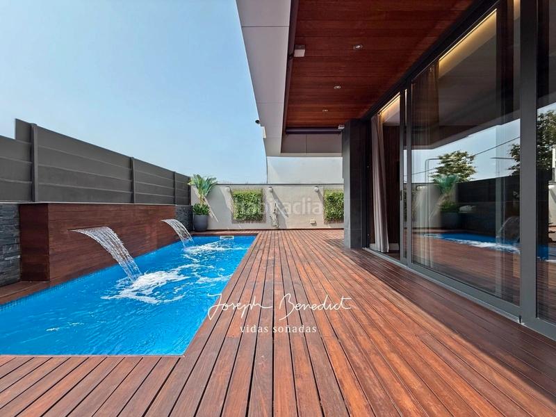 Foto 394eb9f2-c408-4969-be46-b6dd4b55d979. Casa elegancia de rachelle en Montmar Castelldefels