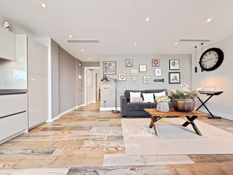 Foto 3c4cc65d-1251-4412-a662-407efc011d48. Casa elegancia de rachelle en Montmar Castelldefels