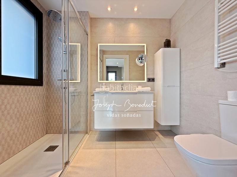 Foto 905bef48-b266-4322-9b8e-3ea464db37f2. Casa elegancia de rachelle en Montmar Castelldefels