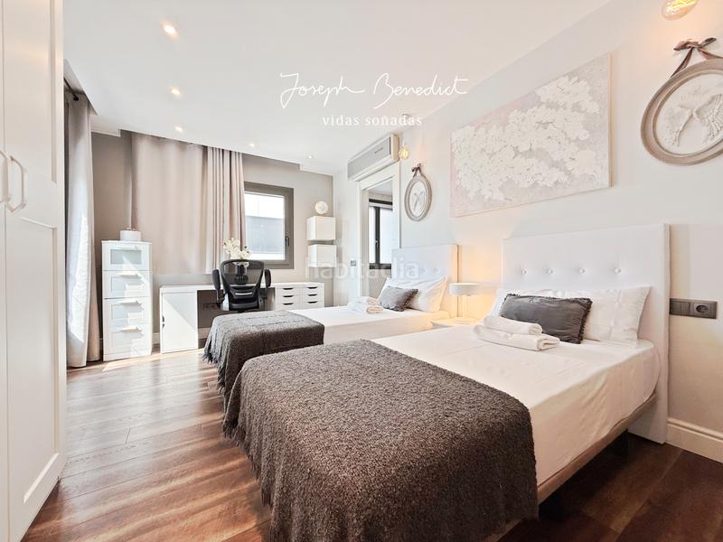 Foto bebcbd82-74e9-4a9f-900b-5e9dea1f6b31. Casa elegancia de rachelle en Montmar Castelldefels