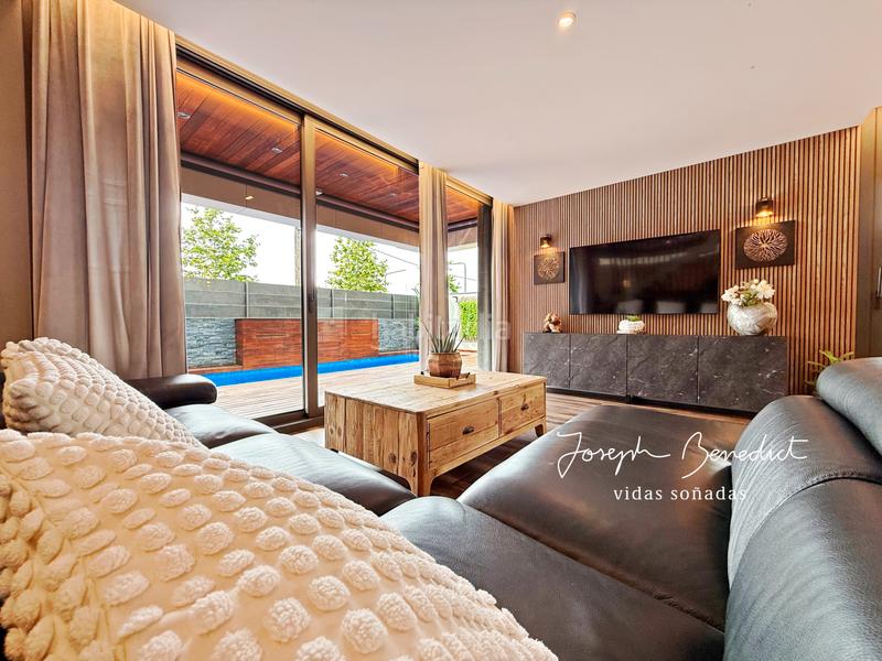 Foto d8d93984-bf64-414b-a5a0-1cae0423f4a6. Casa elegancia de rachelle en Montmar Castelldefels