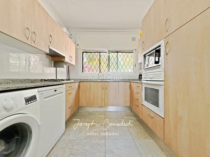 Foto 101ee5c1-4128-4c36-b874-66fb4e4c4fa4. Maison avec chauffage parking piscine dans Montmar Castelldefels